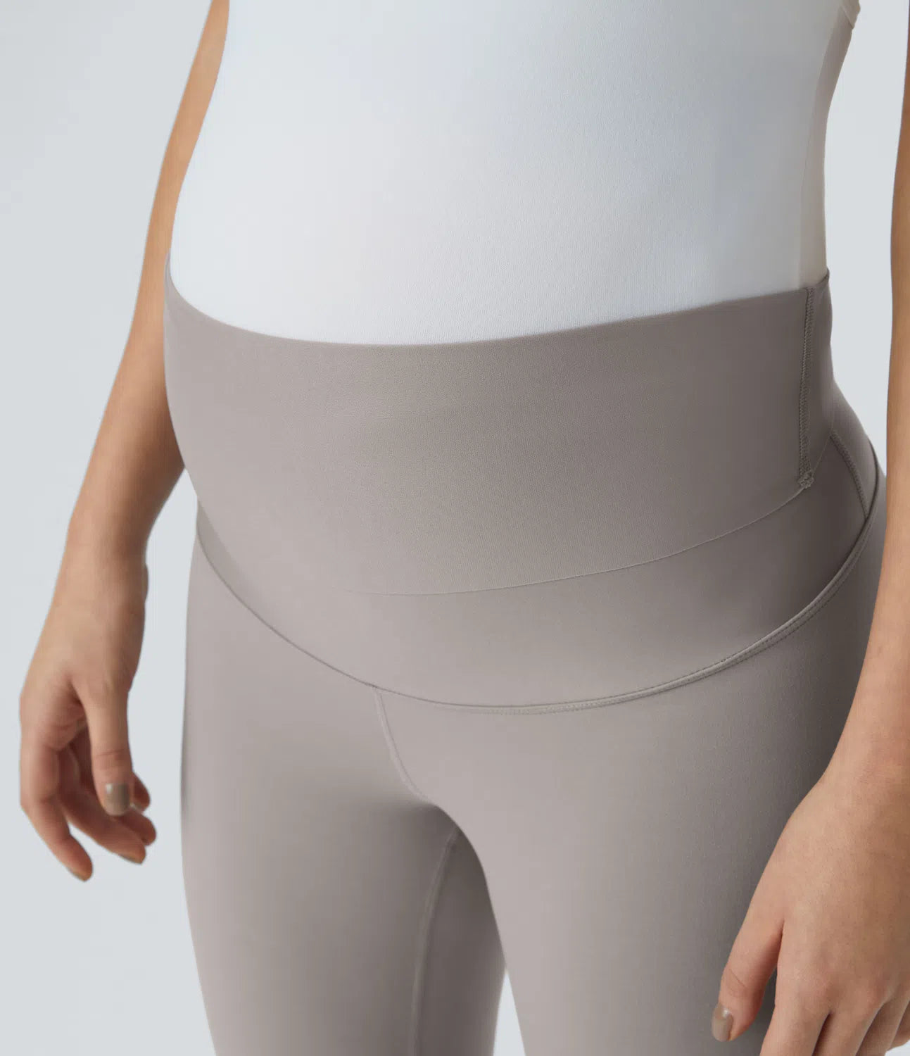 Legging 7/8 de yoga de maternité Softlyzero™ à taille très haute - Protection UPF50+
