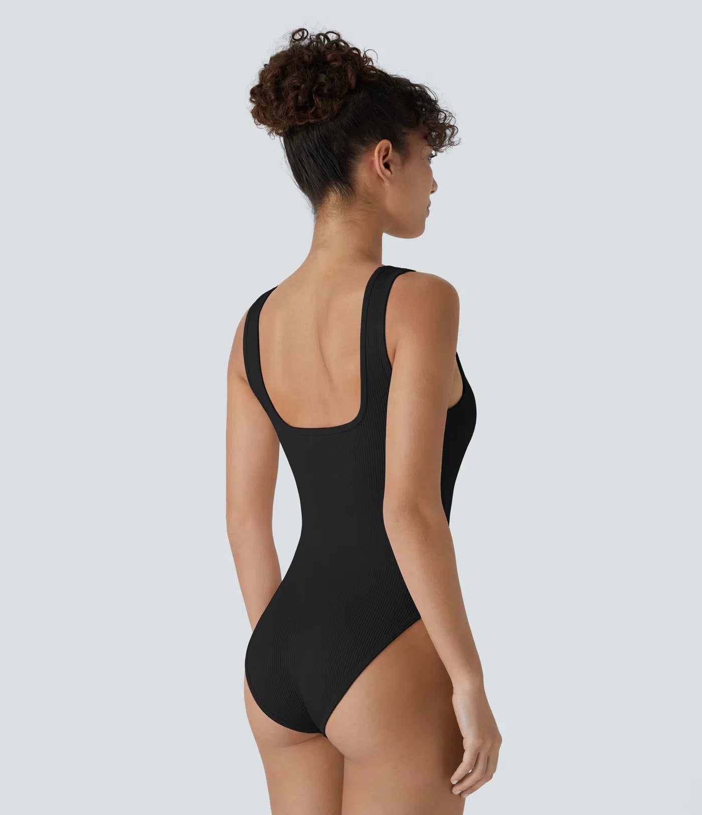 Softlyzero™ plysjbody i mykt stoff med firkantet hals, ermeløs, med trykknapper og skinny passform for yoga