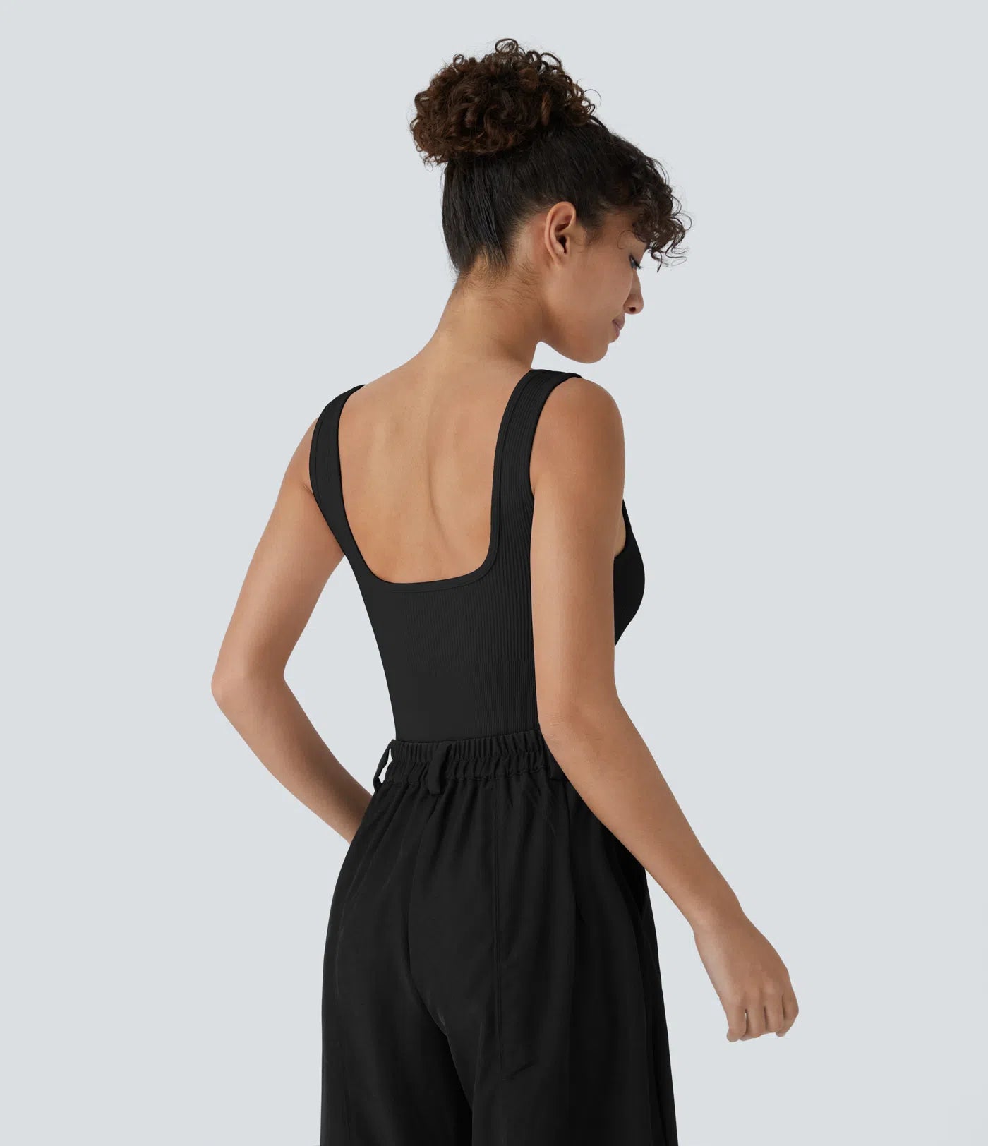 Softlyzero™ plysjbody i mykt stoff med firkantet hals, ermeløs, med trykknapper og skinny passform for yoga