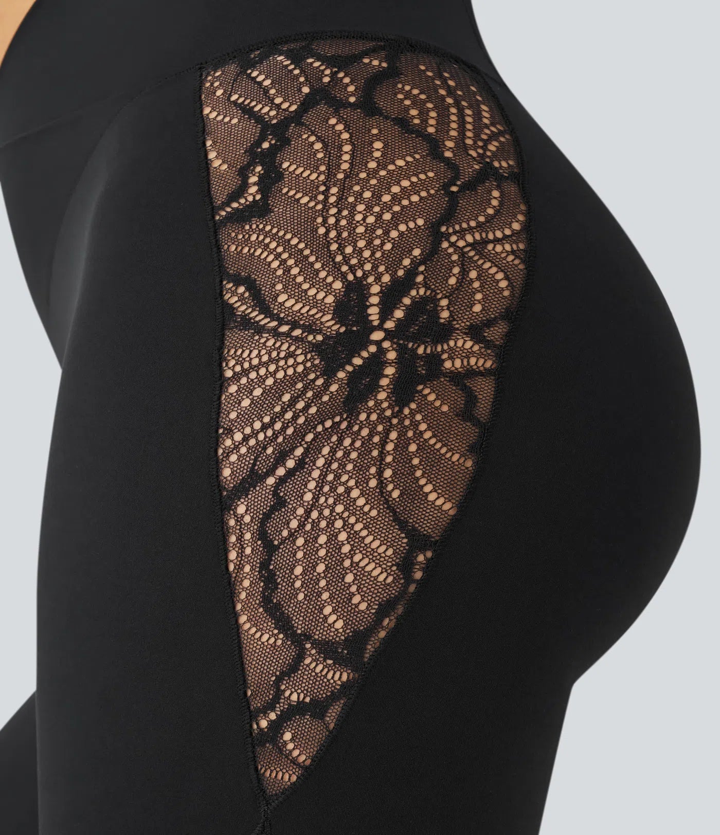 Legging Yoga 7/8 Taille Haute avec Découpe Croisée et Dentelle Contrastante